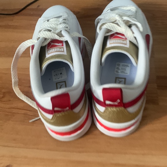White puma shoes - Picture 3 of 4